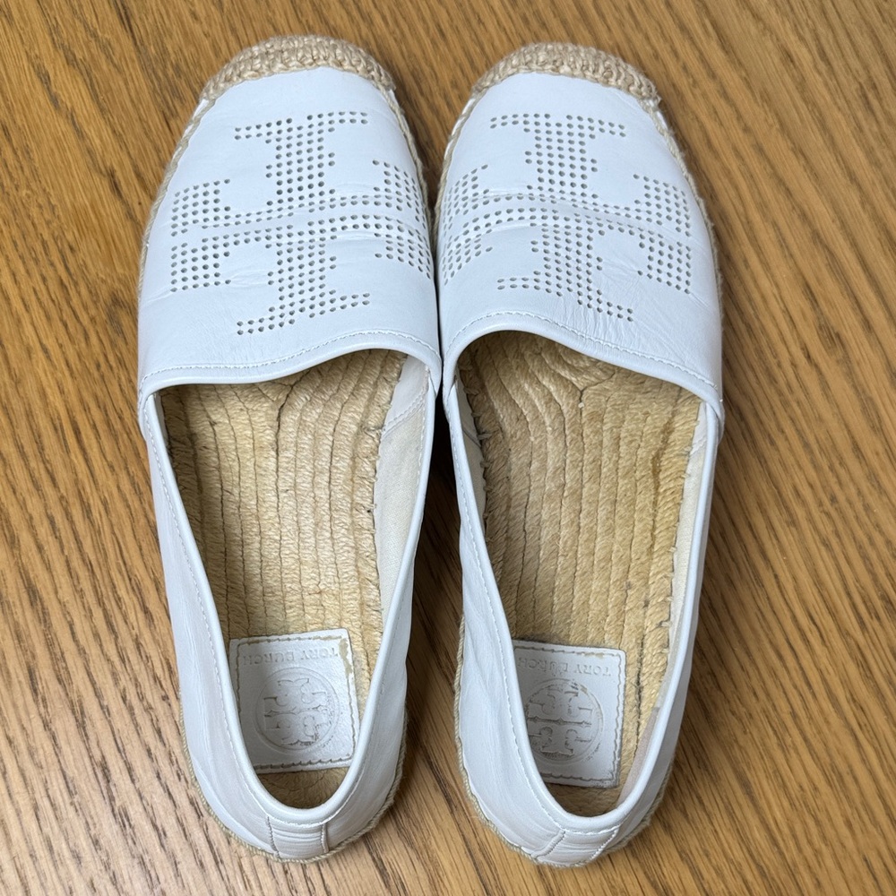 TORY‎ BURCH White Leather Espadrille Flats Perforated Logo Preppy Beach Resort 8 - Picture 13 of 13
